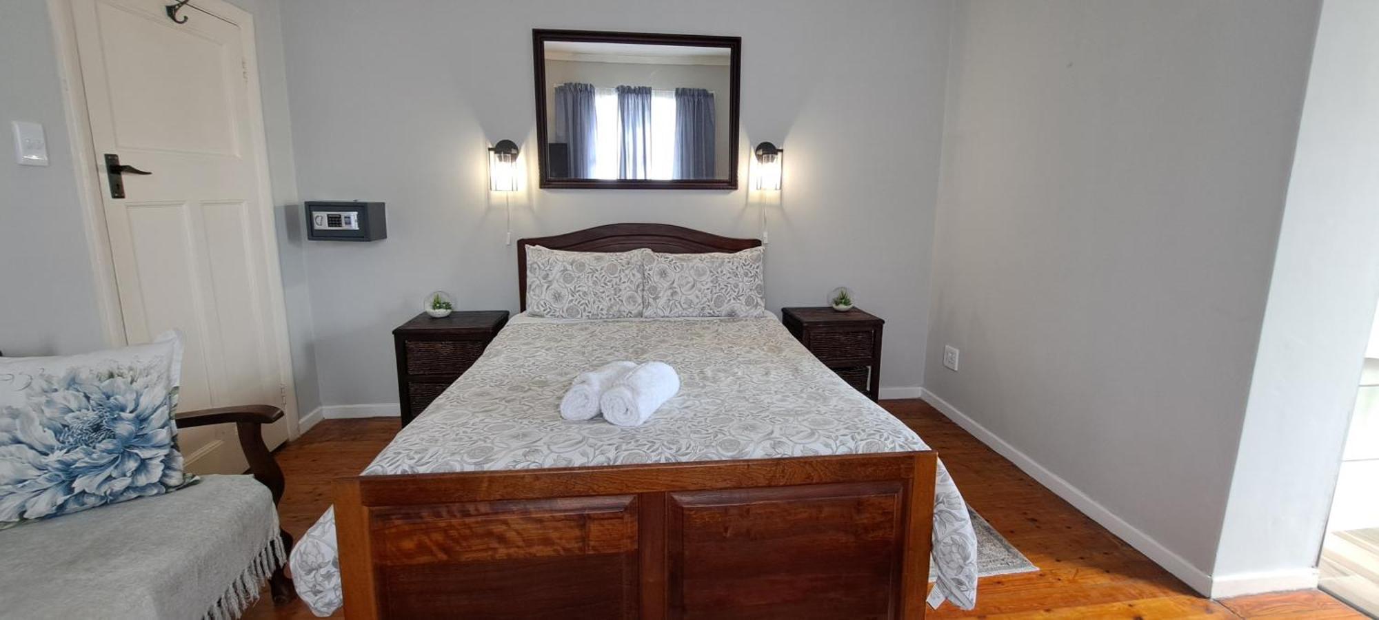 Raston Guest House Lambert's Bay Bagian luar foto