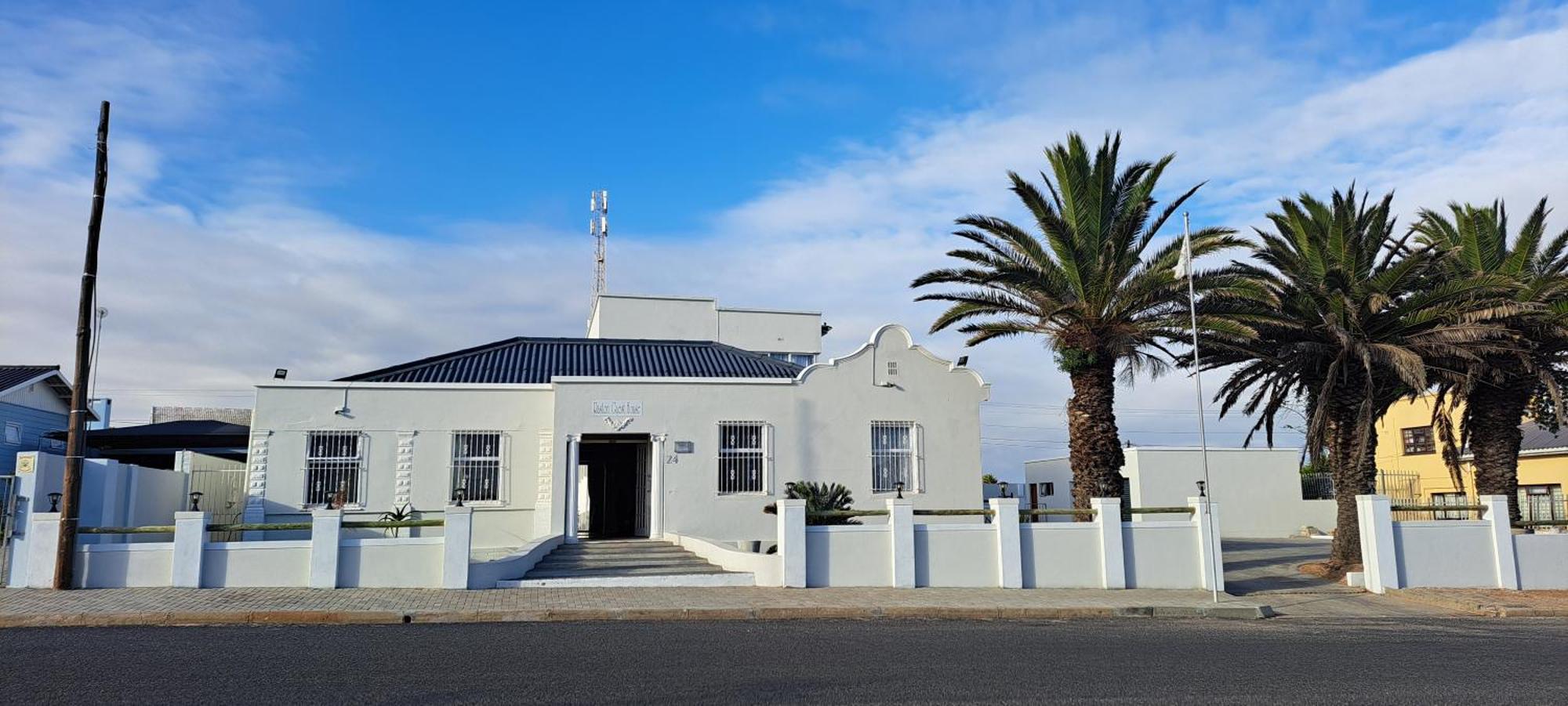 Raston Guest House Lambert's Bay Bagian luar foto